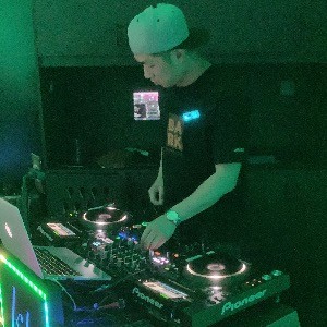 DJ高佬-全国语House音乐依然还是「我们的歌」送给我爱人Dai Yan《你陪我一无所有,我陪你走到岁月尽头》（DJN1串烧）